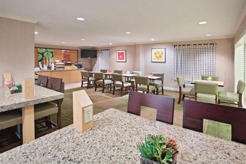 La Quinta By Wyndham Mansfield Oh Ξενοδοχείο Εξωτερικό φωτογραφία